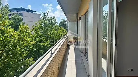 image-KjPTtdMNk3A-0