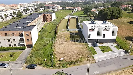 Land for sale in Vila Nova de Gaia, Portugal — €175,000