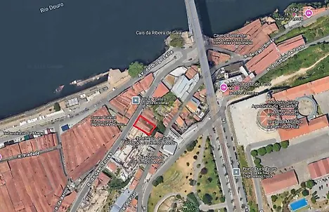 Land for sale in Vila Nova de Gaia, Portugal — €1,400,000
