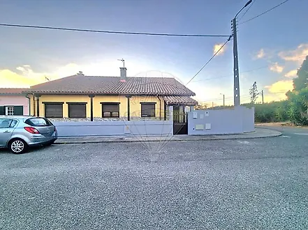 image-51z8uBpSvGq-0