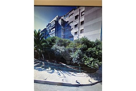 image-7f4DX4UlQUv-0
