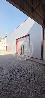 image-9n9uu1T8ERo-0