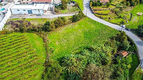 Land for sale in Paredes, Portugal — €65,000