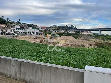 Land for sale in Lousada, Portugal — €80,000