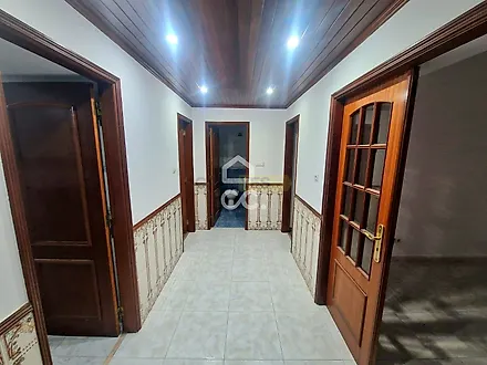 image-IJmWv2RzSxf-0