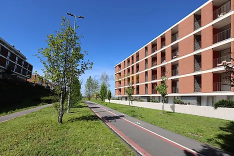 image-J3KmSZiSsA9-0