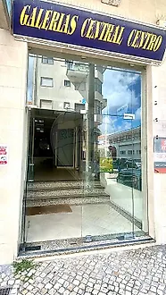 image-4QRqLyvG0ak-0
