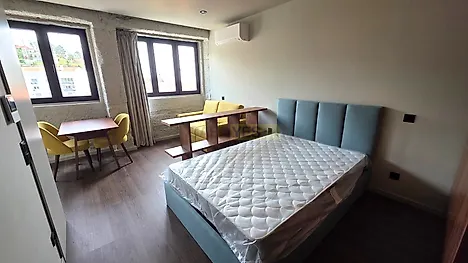 image-9DRHJW28iss-0