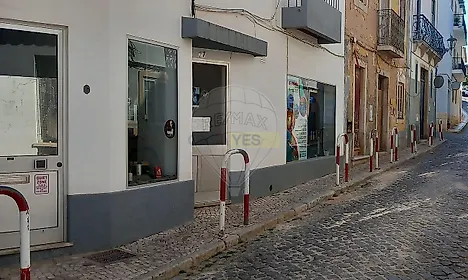 image-6W1NgeSUw7o-0