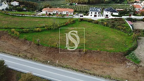 Land for sale in Amarante, Portugal — €184,900