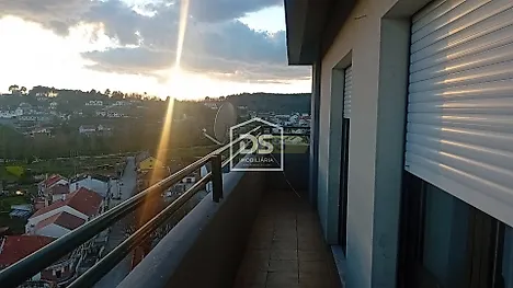 image-IugllxVUNXx-0