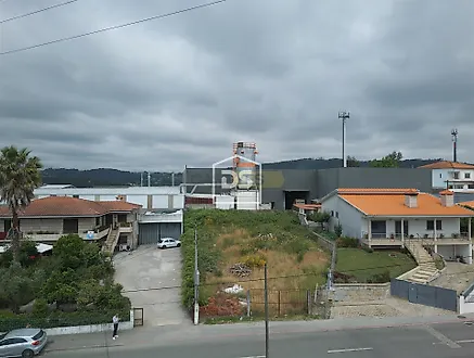 Terreno em Paredes