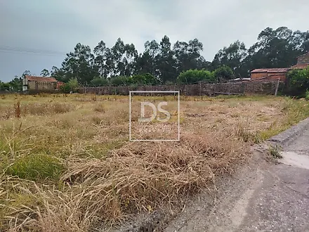 Land for sale in Oliveira de Azeméis, Portugal — €82,000
