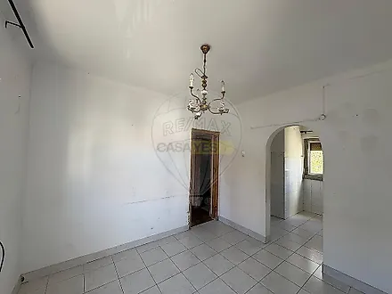 listing-KCe37Vulql0
