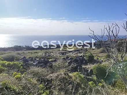 Land for sale in Vila Nova de Gaia, Portugal — €70,000
