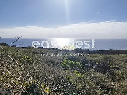 Land for sale in Vila Nova de Gaia, Portugal — €90,000