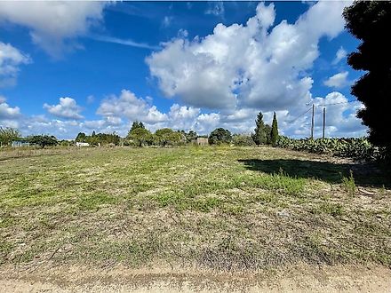 Land for sale in Montijo, Portugal — €107,000