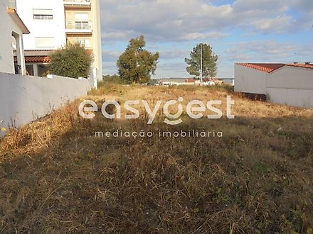 Land for sale in Entroncamento, Portugal — €65,000
