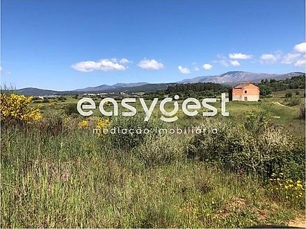 Land for sale in Fundão, Portugal — €82,500