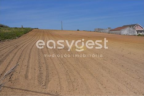 Land for sale in Lourinhã, Portugal — €140,000