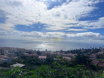 Land for sale in Santa Cruz, Portugal — €150,000