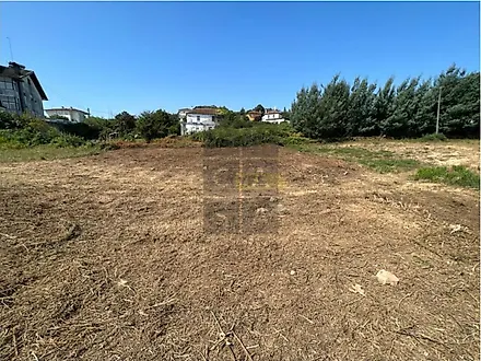 Land for sale in São João da Madeira, Portugal — €115,000