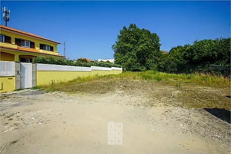 Land for sale in Ovar, Portugal — €85,000