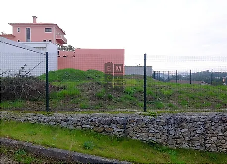 Land for sale in Oliveira de Azeméis, Portugal — €60,000