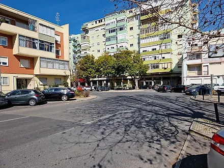 image-HfENSueywl5-0