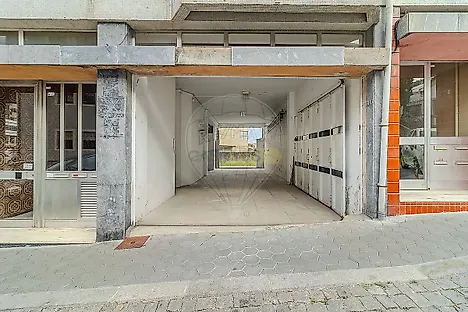 image-1rpNfpomAkk-0