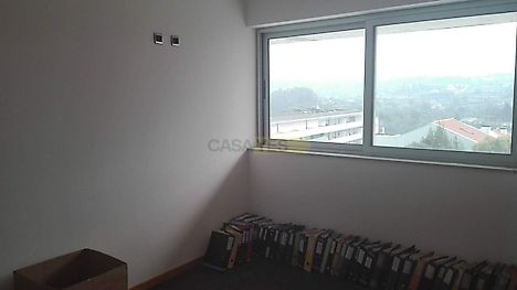 image-GFwHpRdQiyu-0