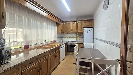 image-Gxpd7HcwbMV-0