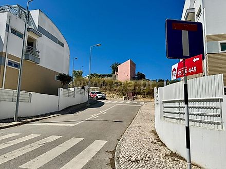 Land for sale in Almada, Portugal — €165,000