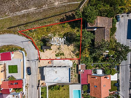 Land for sale in Almada, Portugal — €160,000