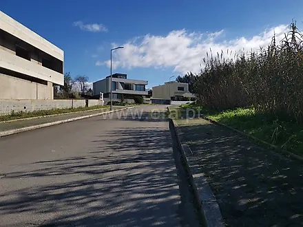 image-AMTVPLN7Zyw-0