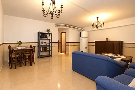 image-ISKziNArgDe-0