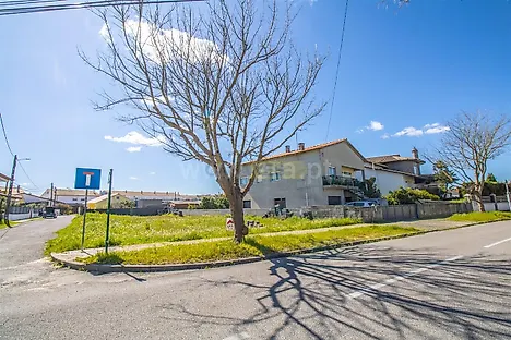 Land for sale in Marinha Grande, Portugal — €53,500