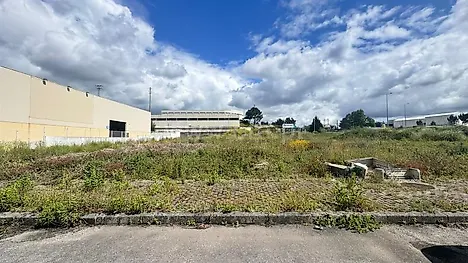 image-9HxMwRoHteg-0