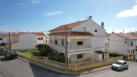 image-KyopcAstZnc-0