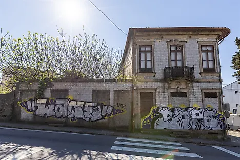 image-9xTXhX6aQs5-0
