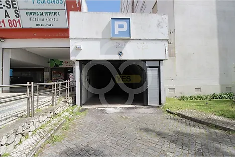 image-7kN6a76KiNR-0