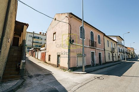 image-LVUUxzNHZoC-0