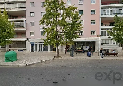 image-EqEnGmJAXGn-0