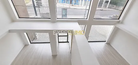 image-86l4vKjkdBp-0