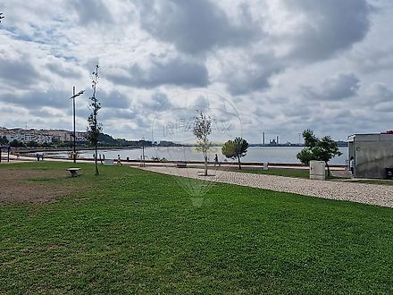 image-CiAckIphorK-0