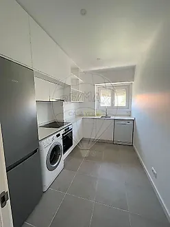 image-HJku8d8Lpf0-0