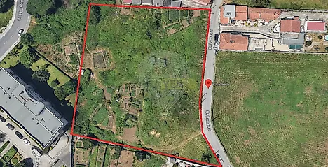 Land for sale in Vila Nova de Gaia, Portugal — €650,000