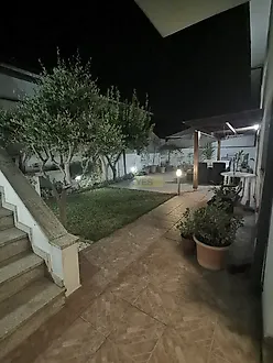 image-4P7ESg2asPT-0