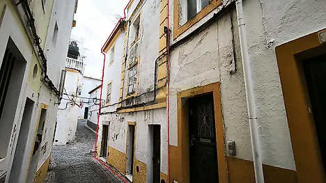 image-K7Tl38JSNEL-0