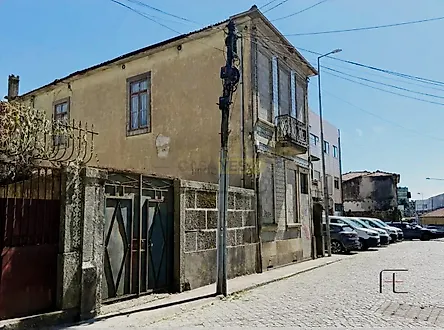 image-HxpSnK5sCcG-0